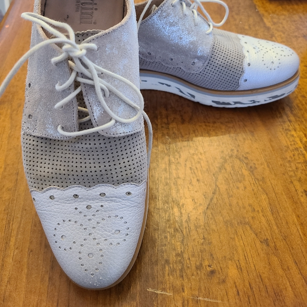 Womans Pertini shoes